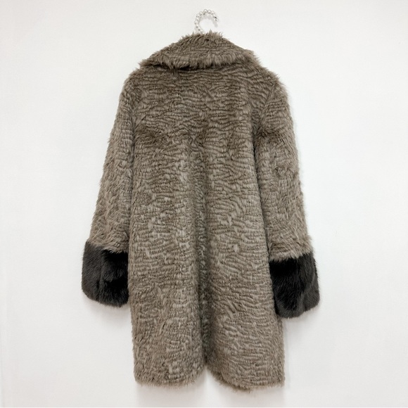 Laundry by Shelli Segal Faux Fur Two Tone Coat in Beige and Brown - Picture 4 of 7